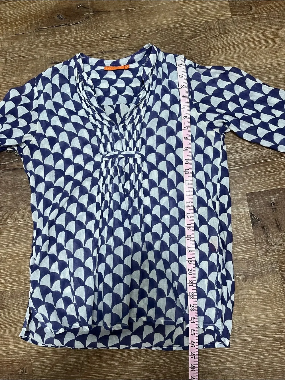 OLIPHANT INDIA Size M 100% Cotton Shirt Blouse Top Pintuck Navy White ***FLAWED